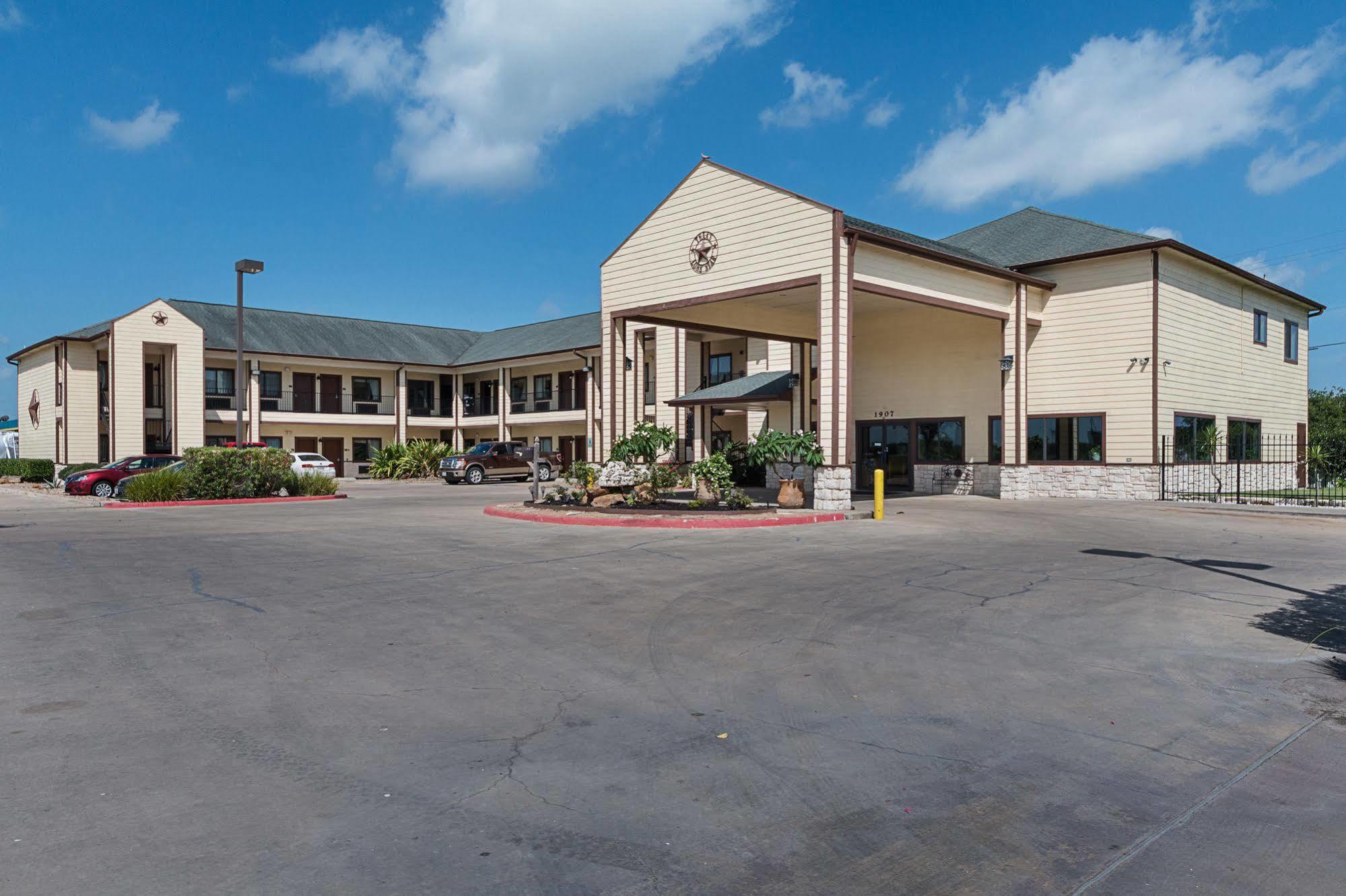 Lone Star Inn And Suites Victoria Kültér fotó