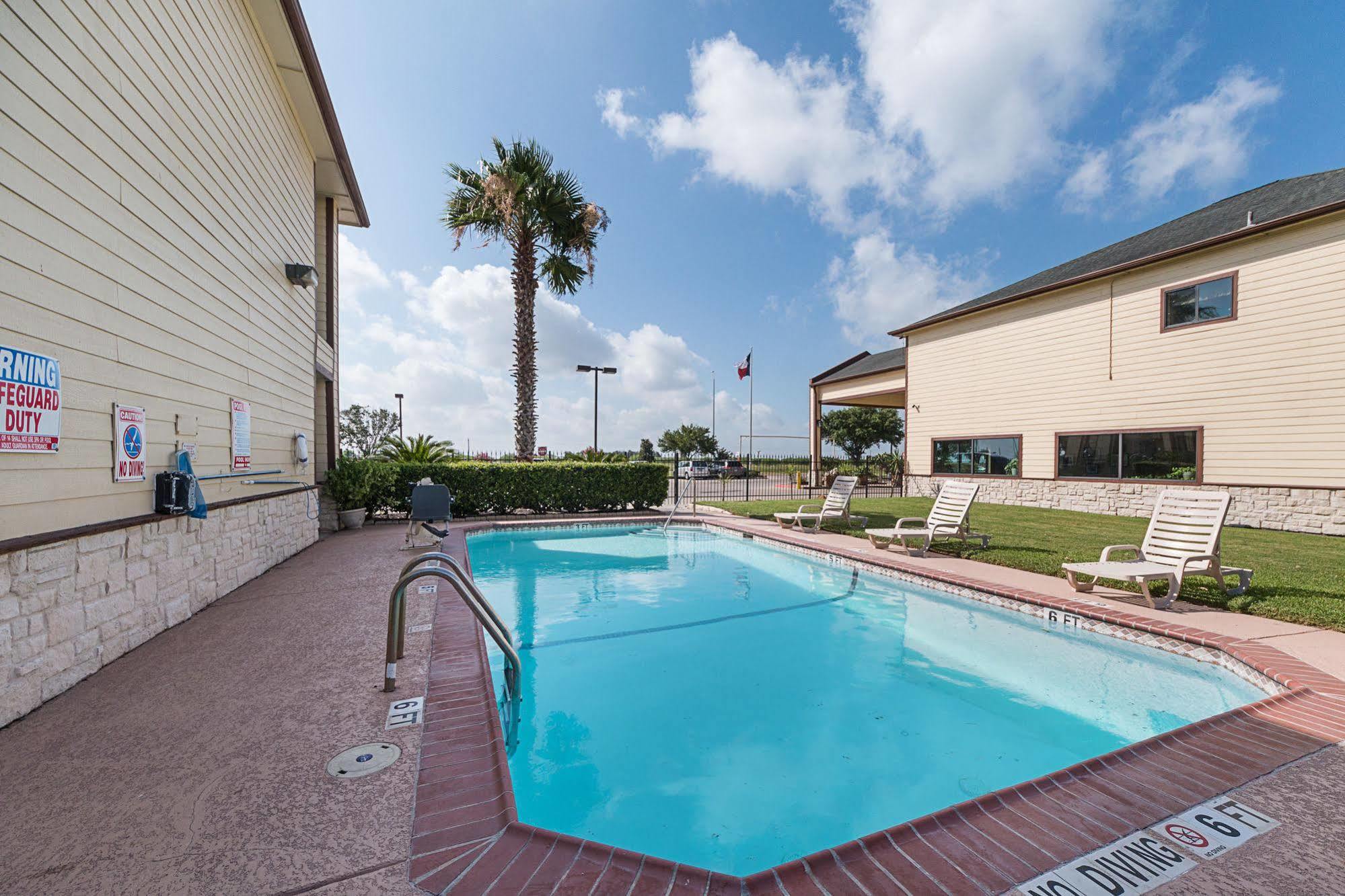 Lone Star Inn And Suites Victoria Kültér fotó